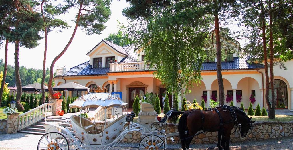 Hotel Korona รืบนิค ภายนอก รูปภาพ