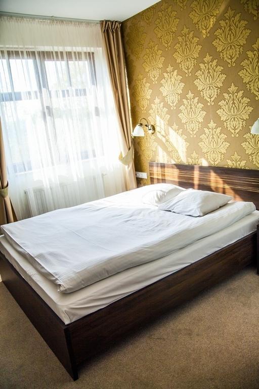 Hotel Korona รืบนิค ห้อง รูปภาพ